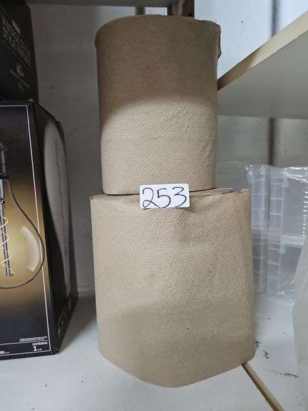 BROWN COMMERCIAL PAPER TOWEL ROLL
