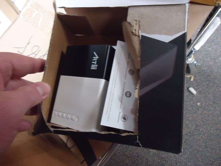 ARTLII LED PROJECTOR