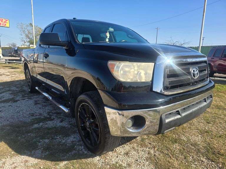 2013 TOYOTA TUNDRA HAVE KEY HAS TITLE RUNS&DRIVES