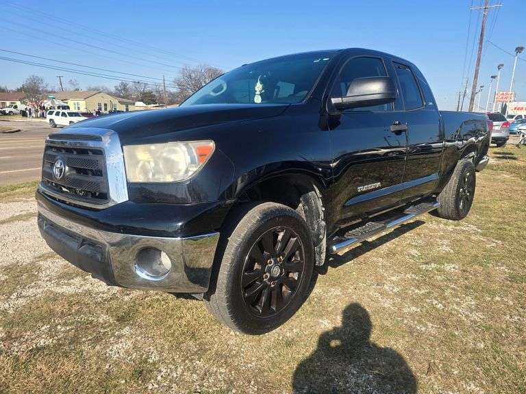 2013 TOYOTA TUNDRA HAVE KEY HAS TITLE RUNS&DRIVES