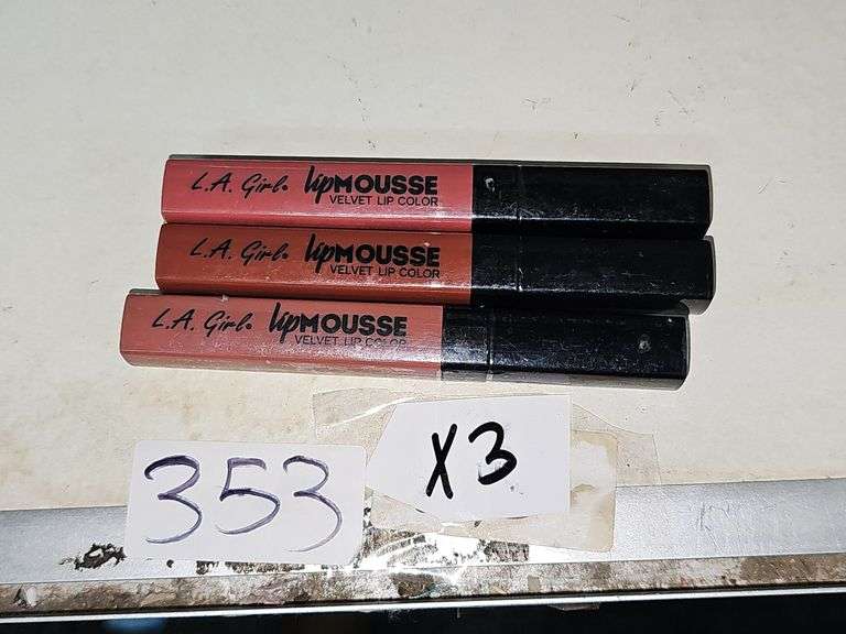 L.A. GIRL LIP MOUSSE VELVET LIP COLOR