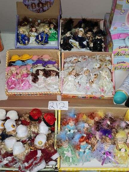 3.5" PORCELAIN DOLLS IN VARIOUS STYLES WITH 12 PER CASE