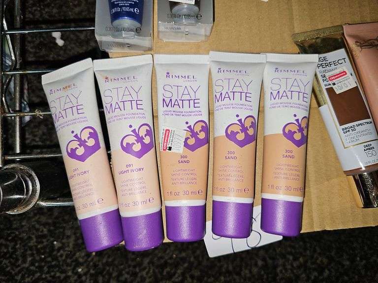 RIMMEL STAY MATTE LIQUID MOUSSE FOUNDATION LIGHTWEIGHT SHINE CONTROL 1FL OZ 091 LIGHT IVORY & 300 SAND