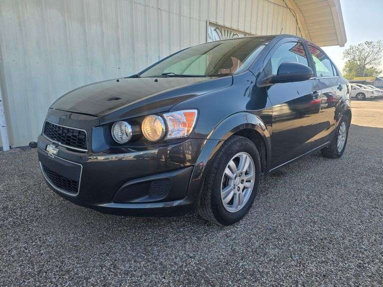 2014 CHEVY SONIC HAS KEY HAS TITLE RUNS&DRIVES