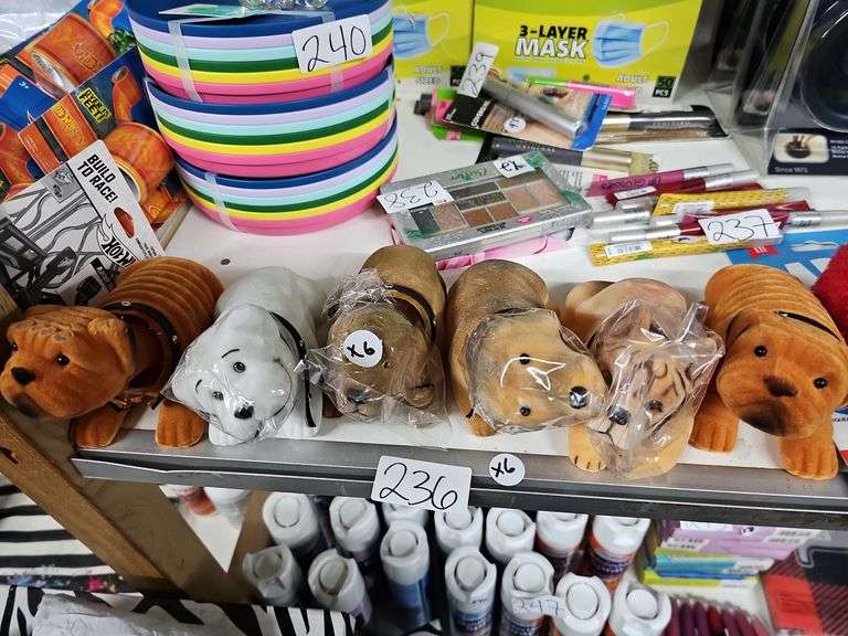 BOBBLE HEAD DOG FIGURES APROX 5"L