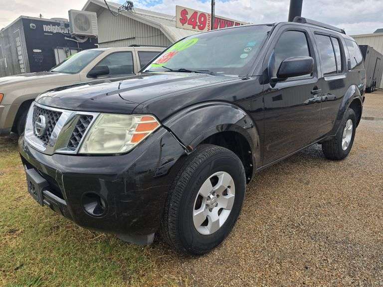 2011 NISSAN PATHFINDER HAS KEY HAS TITLE RUNS&DRIVES