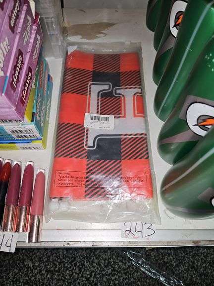 2PCS HAPPY FALL BANNERS IN RED PLAID DESIGN WS0214