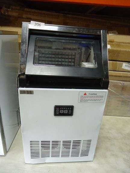 ICE MAKER