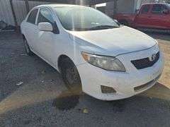 2010 TOYOTA CORLLA HAS KEY HAS TITLE RUNS&DRIVES