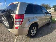 2008 SUZUKI GRAND VITRA HAS KEY HAS TITLE RUNS&DRIVES