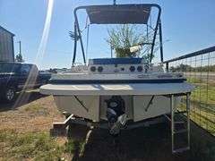 BAYLINER BOAT WITH TRAILER HAS TITLE HAS KEY LAKE READY