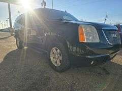 2013 GMC YUKON XL HAS KEY HAS TITLE RUNS&DRIVES