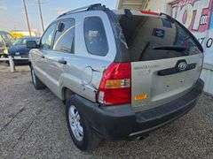 2005 KIA SPORTAGE HAS KEY HAS TITLE RUNS&DRIVES