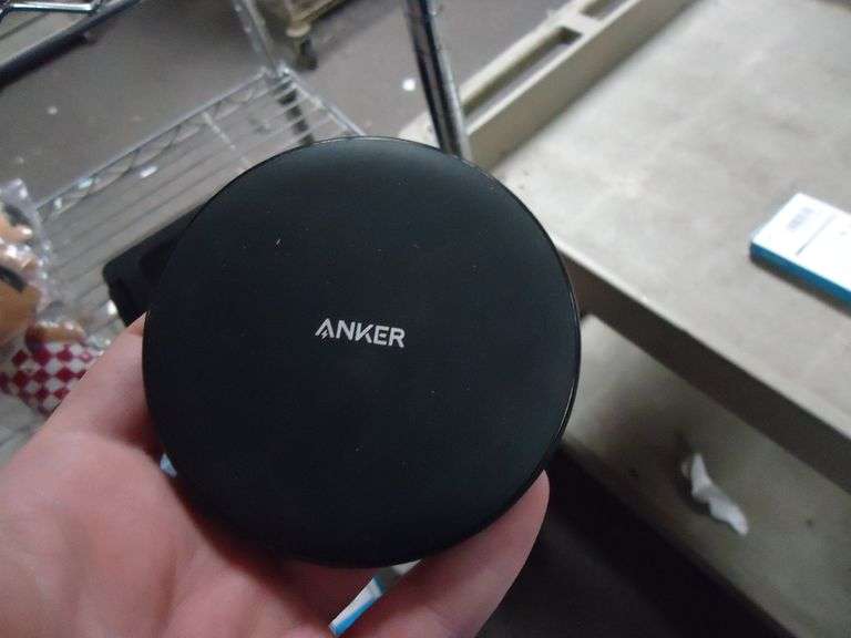 ANKER POWERPORT WIRLESS 5 PAD ONLY. NO CORD