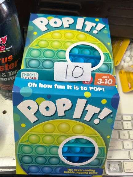 CHUCKLE & ROAR POP IT! NEVER ENDING BUBBLE POPPING GAME