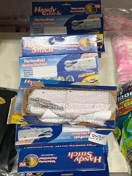 HANDY STITCH THE HANDHELD SEWING MACHINE, PORTABLE AND CORDLESS WITH THREAD & ACCESSORIES INCLUDED