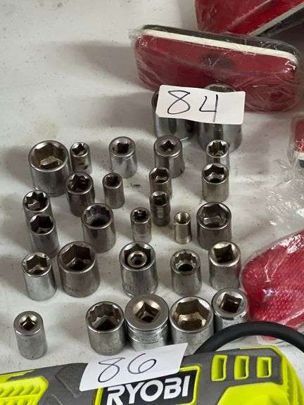 METRIC AND STANDARD SOCKETS, SOME WITH TORX BIT, WITH VARIOUS DRIVE SIZES BRANDS INCLUDE CRAFTSMAN, GREAT NECK, ALLIED ECT