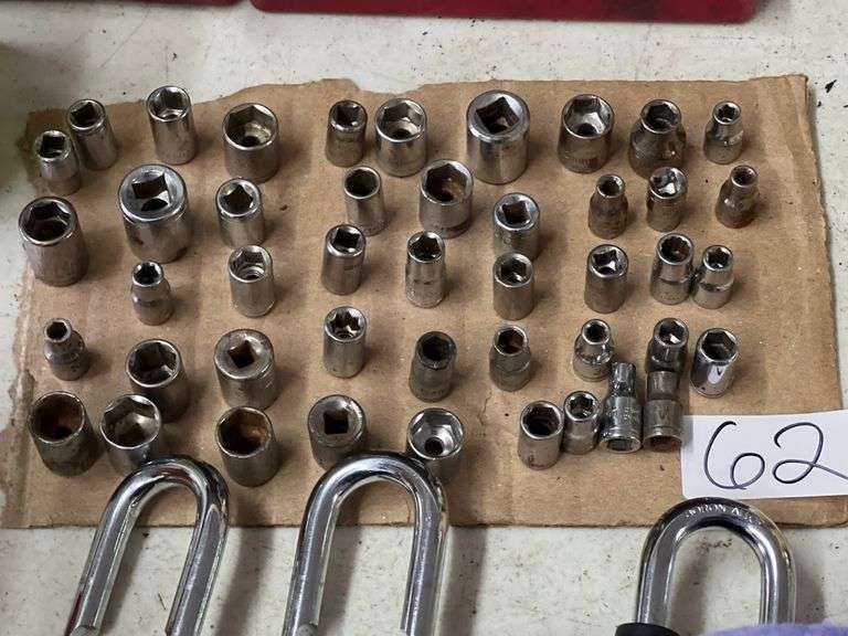 METRIC AND STANDARD SOCKETS INCLUDING SOME TORX BITS WITH VARIOUS DRIVE SIZES BRANDS INCLUDE CRAFTSMAN, ALLIED, HUSKY ECT