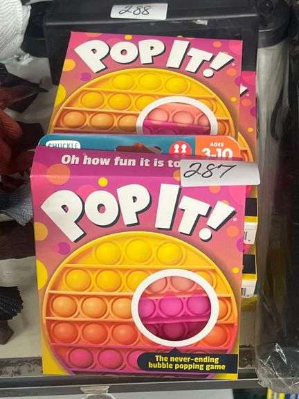 CHUCKLE & ROAR POP IT! NEVER ENDING BUBBLE POPPING GAME