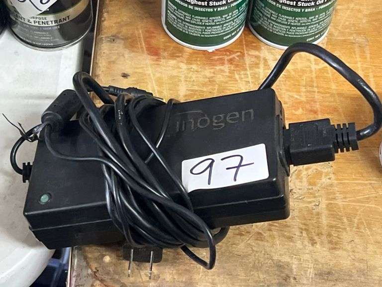 INOGEN OXYGEN CONCENTRATOR CHARGER MODEL ADP90-119