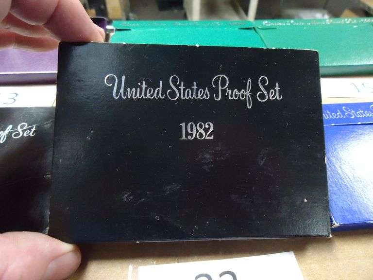 1982 UNITED STATE MINT PROOF SET