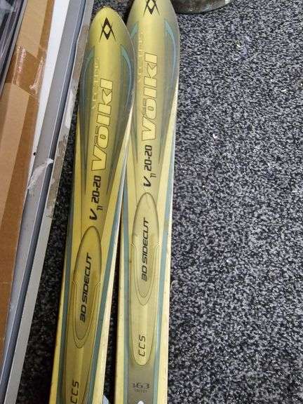 VECTRIS VOLKL V 20-20 11  3D SIDECUT SKI SET FEATURING TITANIUM TECHNOLOGY CCS163 100121 WITH MARKER M62 SHOE GRIPS,