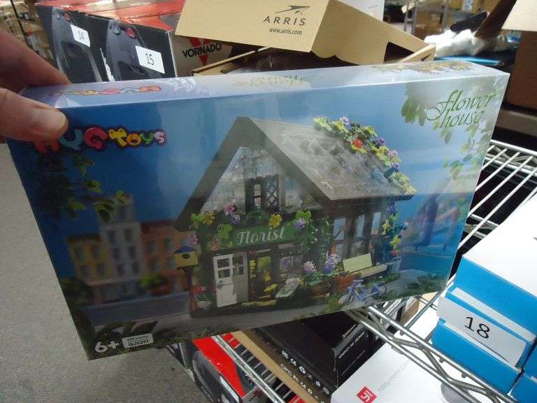 NEW! HYGTOYS FLOWER HOUSE LEGO-LIKE BLOCK SET