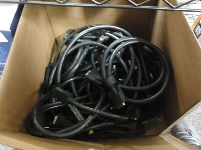 LOT OF AUDIO VIDEO CABLES