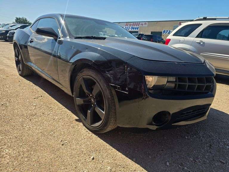 2011 CHEVY CAMARO HAS KEY HAS TITLE RUNS AN DRIVES