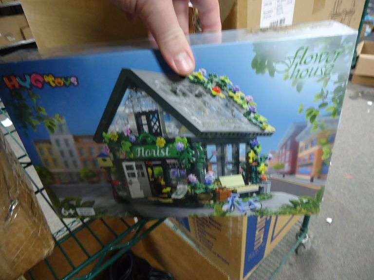 NEW! HYGTOYS FLOWER HOUSE LEGO-LIKE BLOCK SET