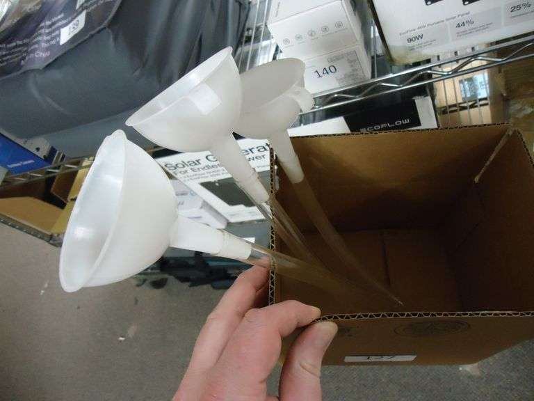 LOT OF 3 FUNNELS