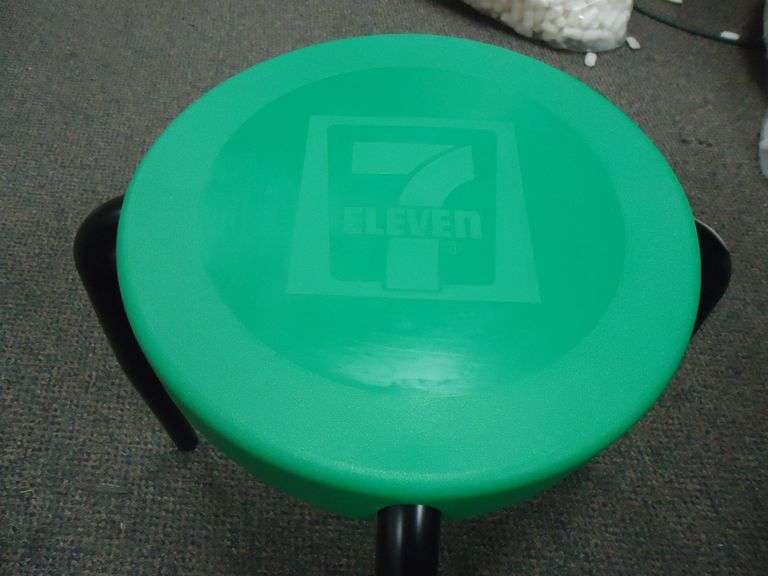 NEW! CASE OF 6 18" 7-11 STOOLS