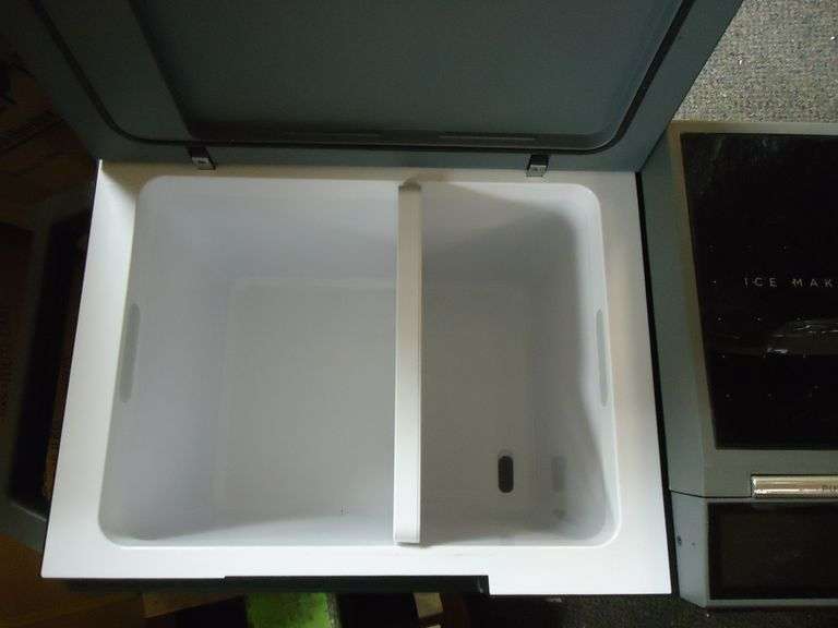 ECOFLOW CUBE COOLER ONLY. NO BATTERY OR CHARGER. UNTESTED