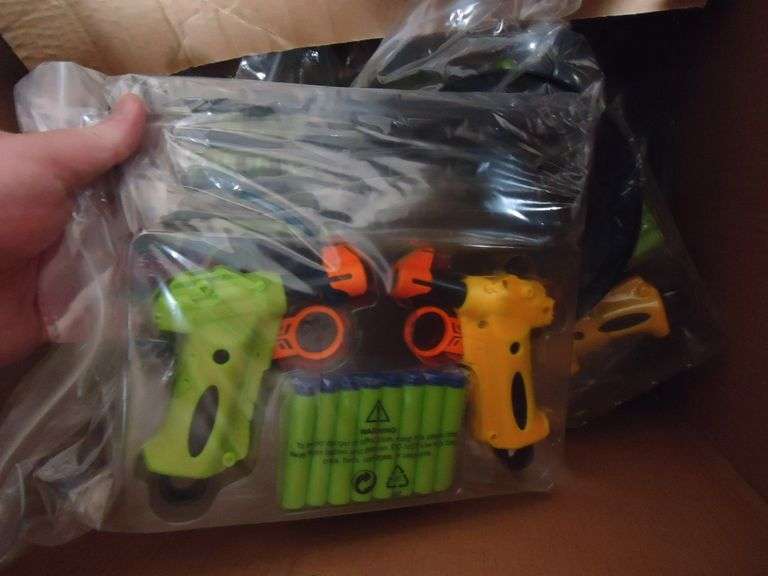 NEW! NERF-TYPE GUN SET WITH FOAM DARTS