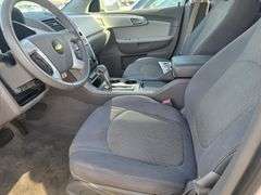 2012 CHEVY TREVERSE HAS KEY HAS TITLE