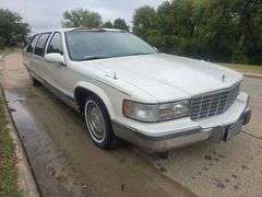1996 CADILLAC FLEETWOOD LIMO HAS KEY HAS BILLOFSALE RUNS&DRIVES