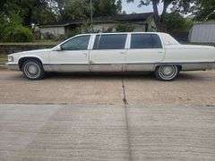 1996 CADILLAC FLEETWOOD LIMO HAS KEY HAS BILLOFSALE RUNS&DRIVES