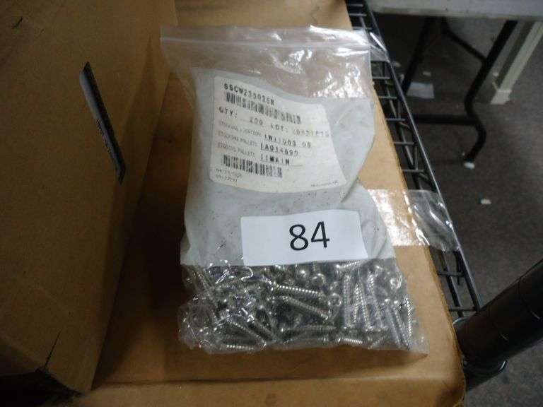 NEW! BAG OF SCREWS