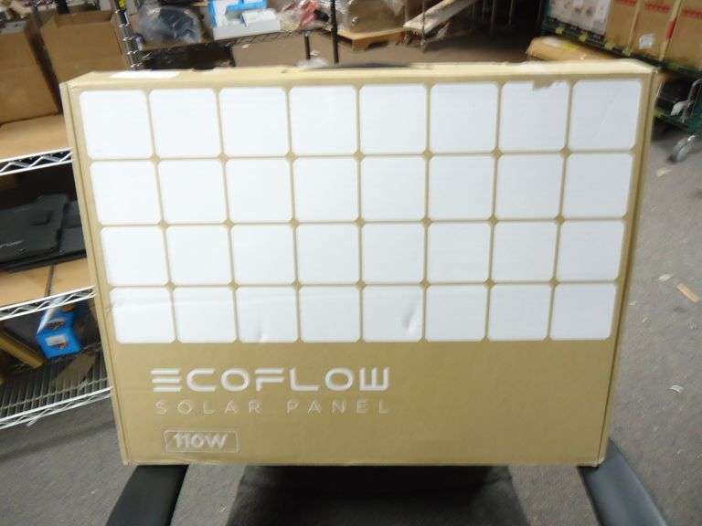 ECOFLOW 110W SOLAR PANEL AND CARRYING CASE