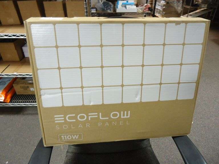 ECOFLOW 110W SOLAR PANEL AND CARRYING CASE