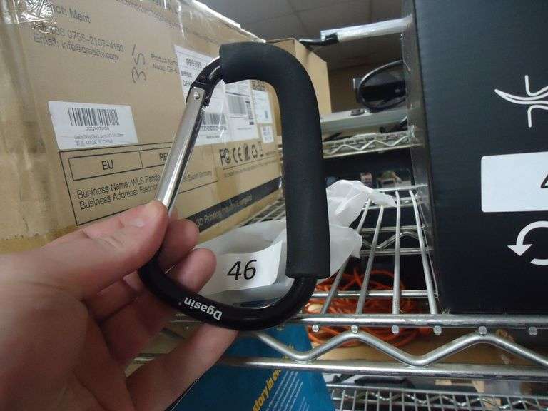 NEW! 2-PACK OF 6" CARABINERS
