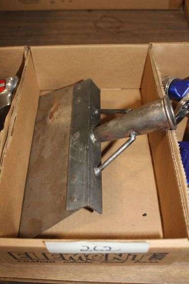 All Metal Scrapper Attachment Aprox 10"X4"