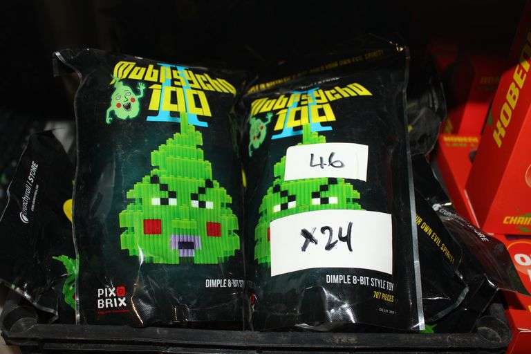 Pix Brix Crunchyroll Mobpsycho Dimple 8-Bit Style Toy 707Pcs Green