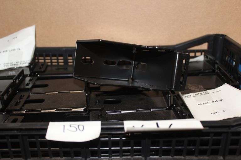 Black Metal Bracket Aprox 4"X4"X2"
