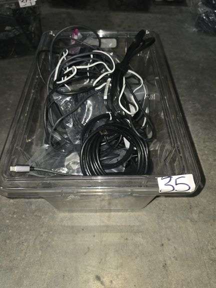 LOT OF SWITCHING ADAPTERS & HDMI CORDS