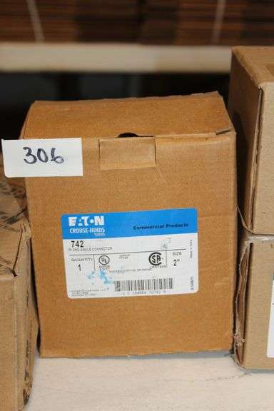 Eaton Crouse-Hinds Series 742 90° Angle Connector 2"