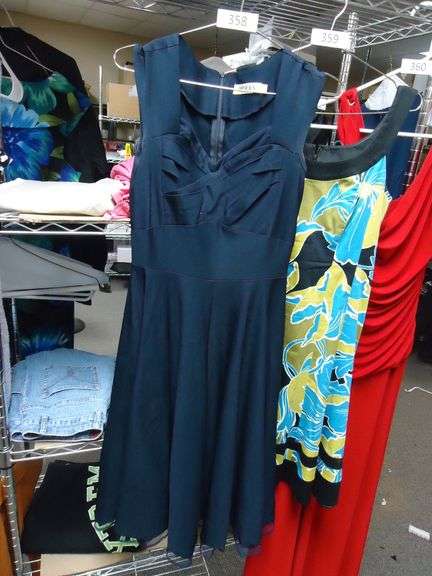 MUXXN SIZE 8 DRESS