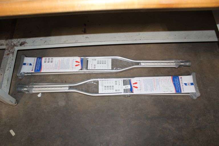 Brand New Henry Schein Aluminum Basic Crutches For Kids, Adults, & Seniors, Walking Aid For Reliable Model No. Mds50514-10