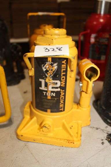 Yellow Jacket 12-Ton Hydraulic Bottle Jack