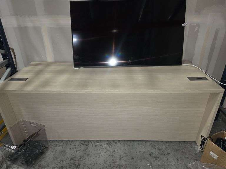DESK 30" X 29" 78"